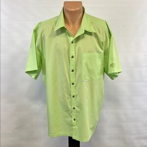Drake short sleeve button down shirt. L